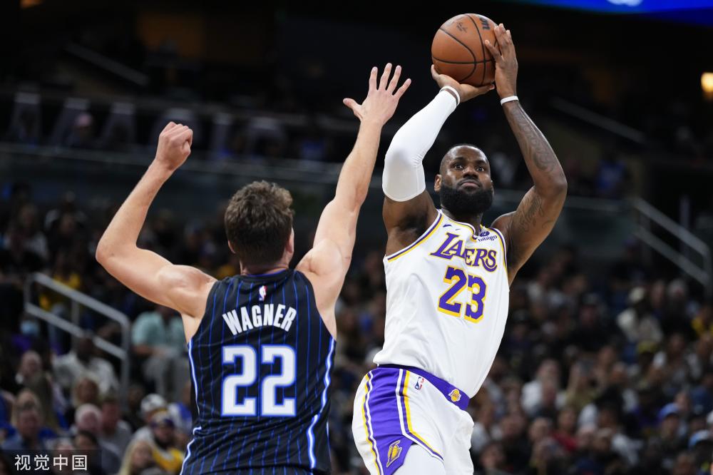 了她对未来 了她对未来