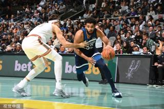 他们仍需面 他们仍需面